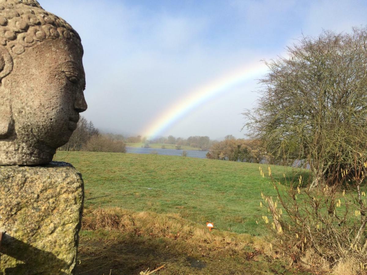 Le Bouddha Du Lac Saint-Germain-de-Tallevende Eksteriør bilde